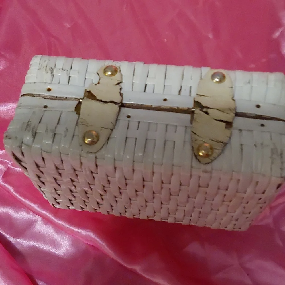 Great Gift!! Vintage mommy and me purse set